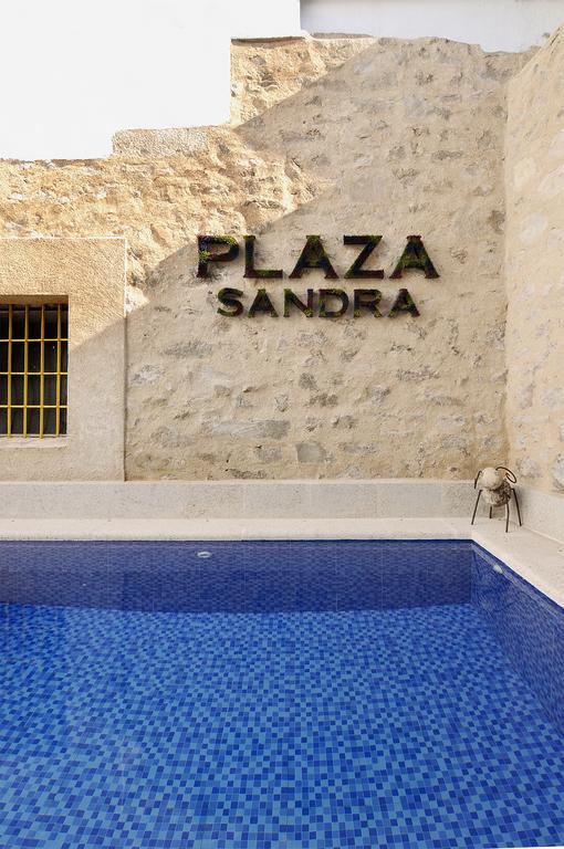 Plaza Sandra Trujillo Bagian luar foto